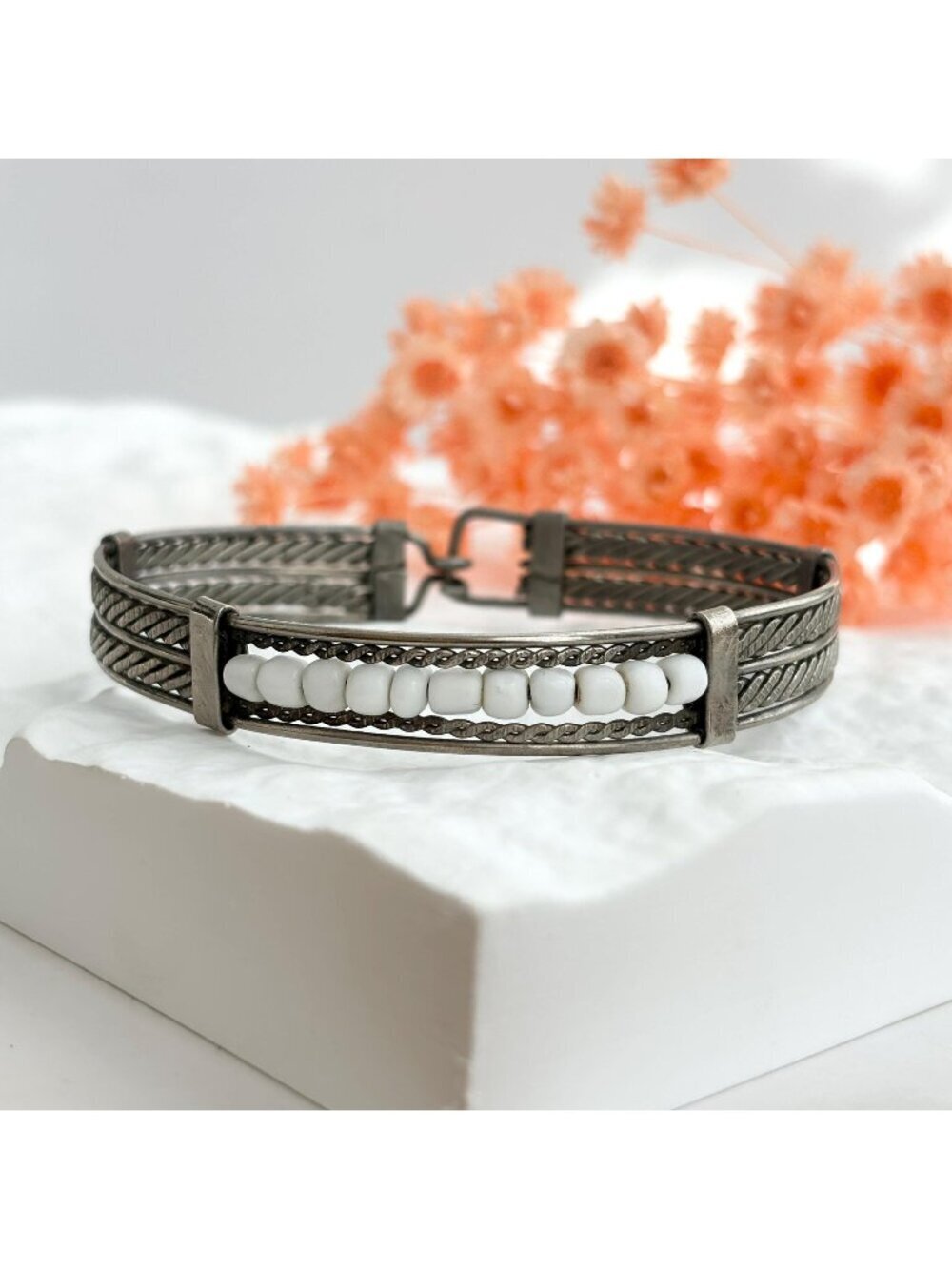 Silver Toned White Beaded Hinged 80's Vintage Bangle Bracelet